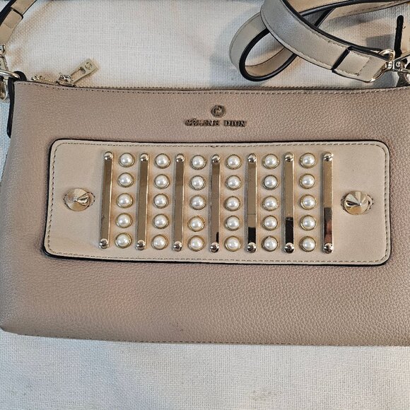 Celine Dion Maestro Beige Faux Leather Crossbody Clutch - Picture 3 of 8